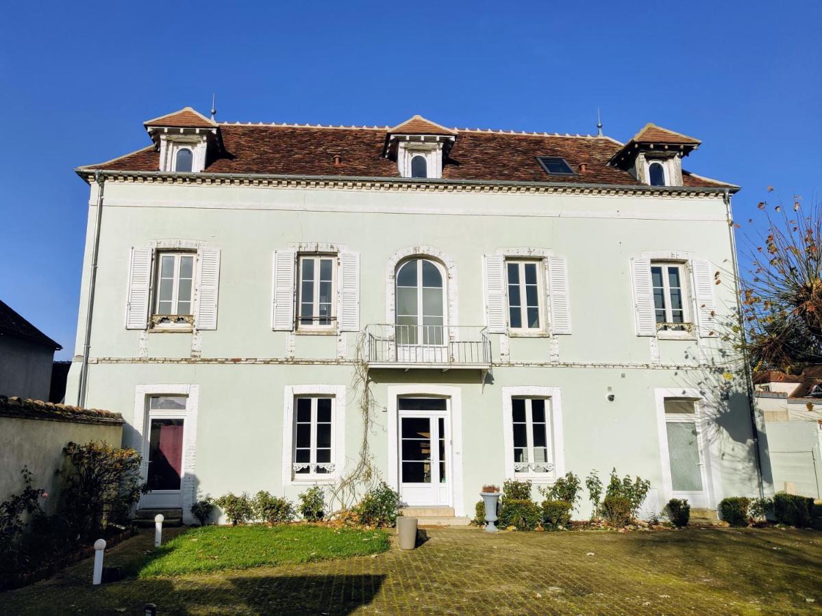 Villa Clement Appart'Hotel Sens Bagian luar foto