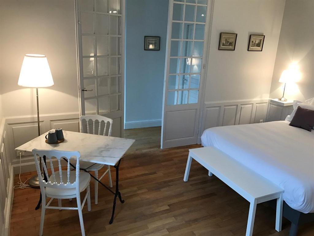Villa Clement Appart'Hotel Sens Ruang foto